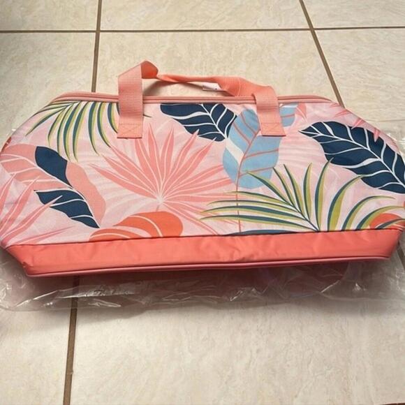 Neutrogena Summer Cooler Bag Tote - Picture 2 of 4